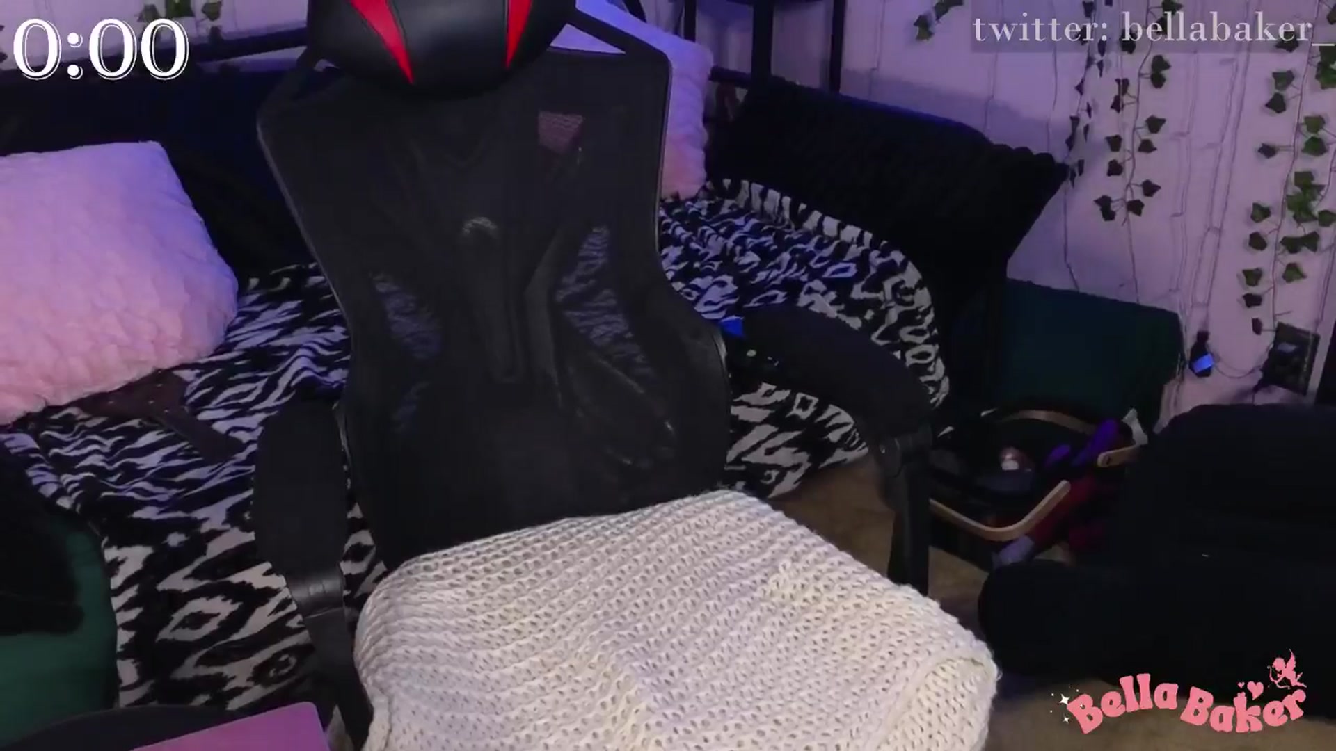 Gallery image thumbnail from naughtybella_'s myfreecams stream on, 05/30/2024, 24:00 image 11 of 20