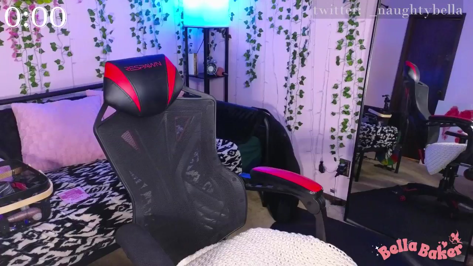 Gallery image thumbnail from naughtybella_'s myfreecams stream on, 07/15/2024, 03:27 image 19 of 20
