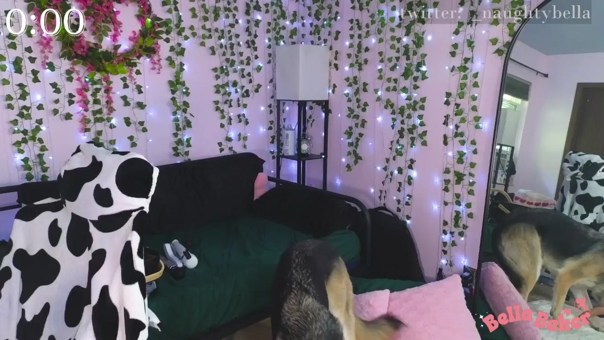 Gallery image thumbnail from naughtybella_'s myfreecams stream on, 10/09/2024, 17:43 image 20 of 20
