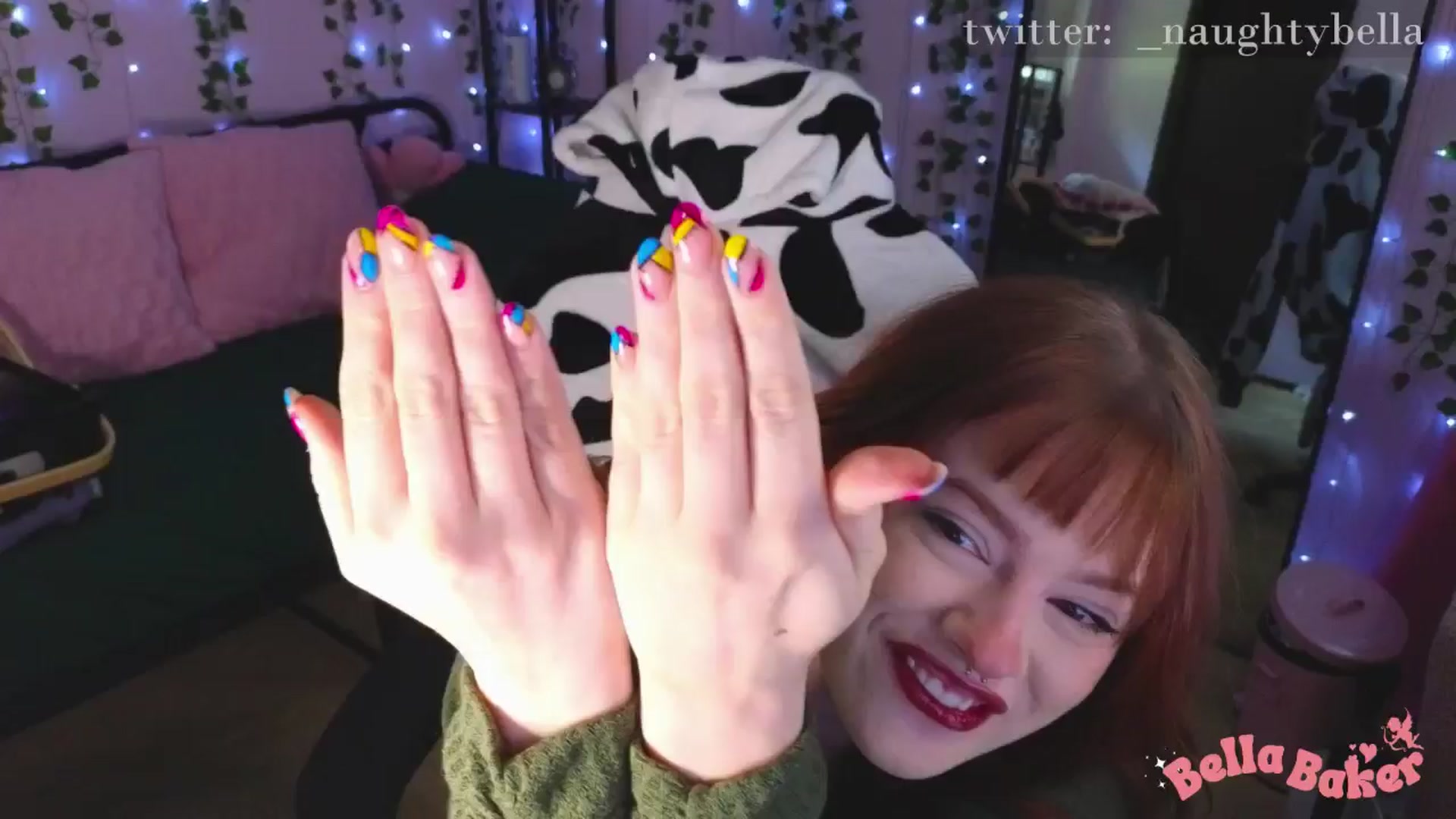 Gallery image thumbnail from naughtybella_'s myfreecams stream on, 10/13/2024, 16:49 image 12 of 20