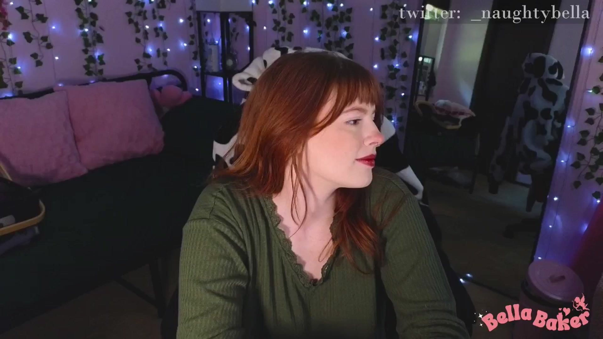 Gallery image thumbnail from naughtybella_'s myfreecams stream on, 10/13/2024, 16:49 image 4 of 20
