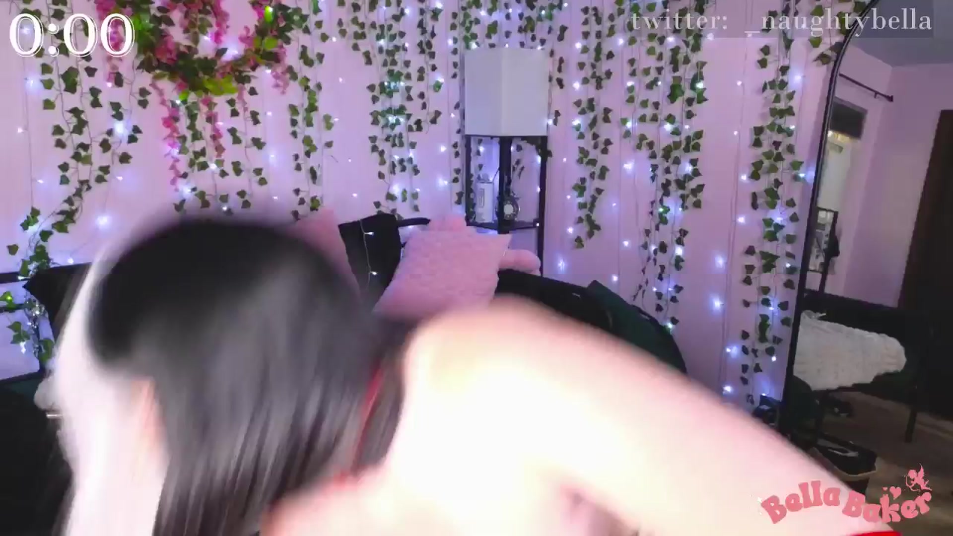 Gallery image thumbnail from naughtybella_'s myfreecams stream on, 10/31/2024, 17:55 image 18 of 20