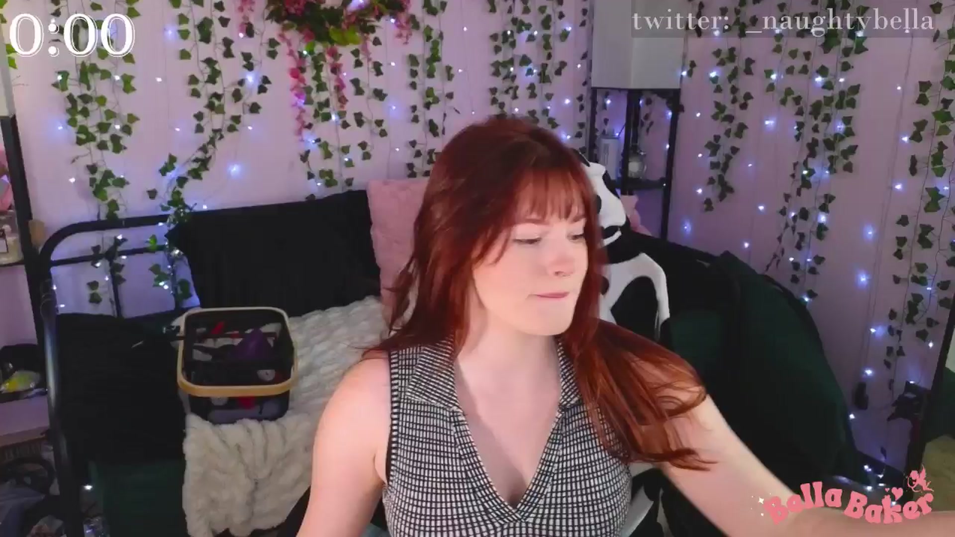 Gallery image thumbnail from naughtybella_'s myfreecams stream on, 11/04/2024, 19:52 image 11 of 20