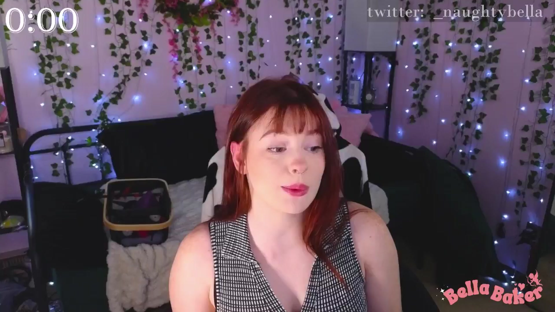 Gallery image thumbnail from naughtybella_'s myfreecams stream on, 11/04/2024, 19:52 image 15 of 20