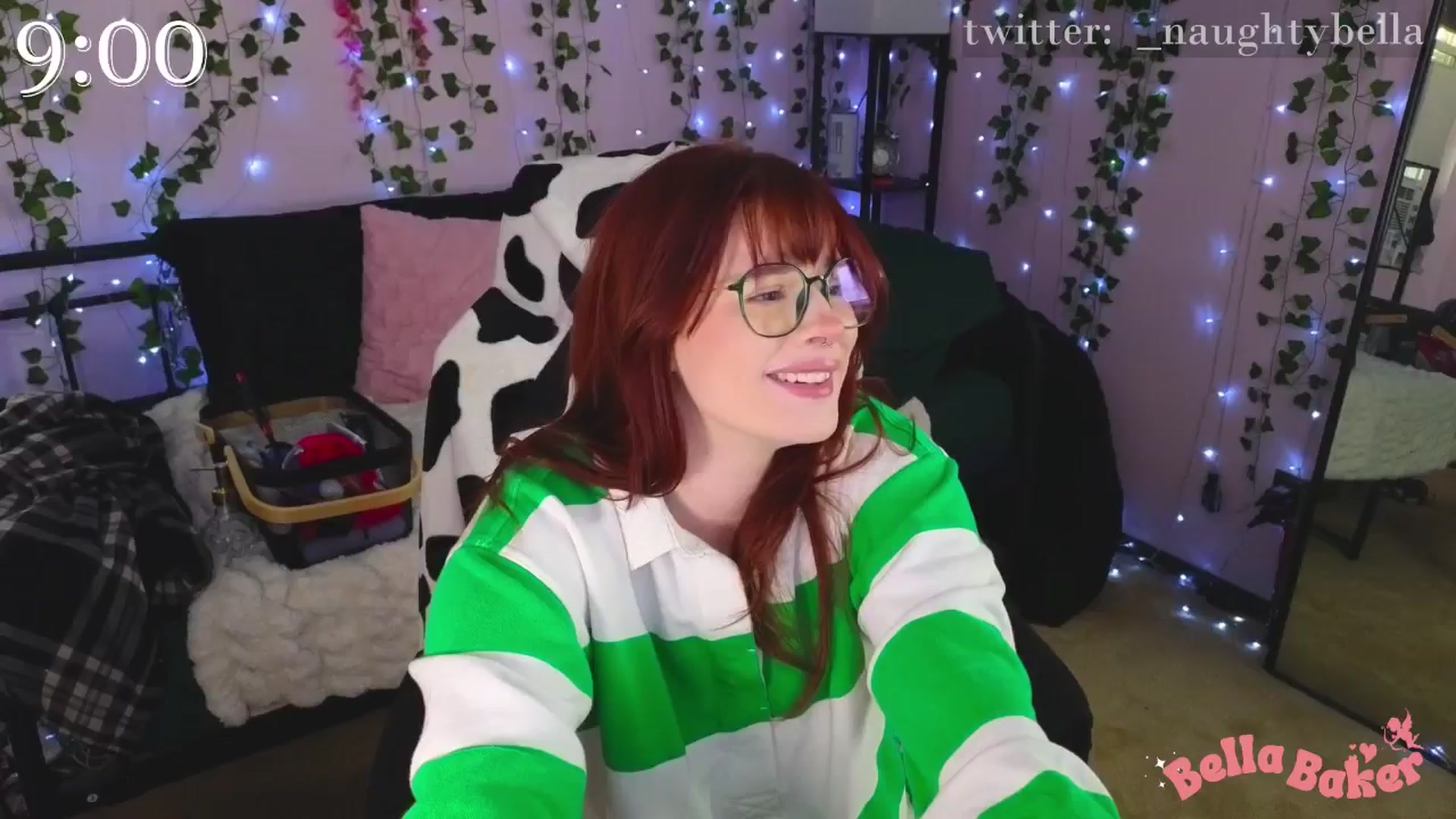 Gallery image thumbnail from naughtybella_'s myfreecams stream on, 11/12/2024, 21:29 image 5 of 20