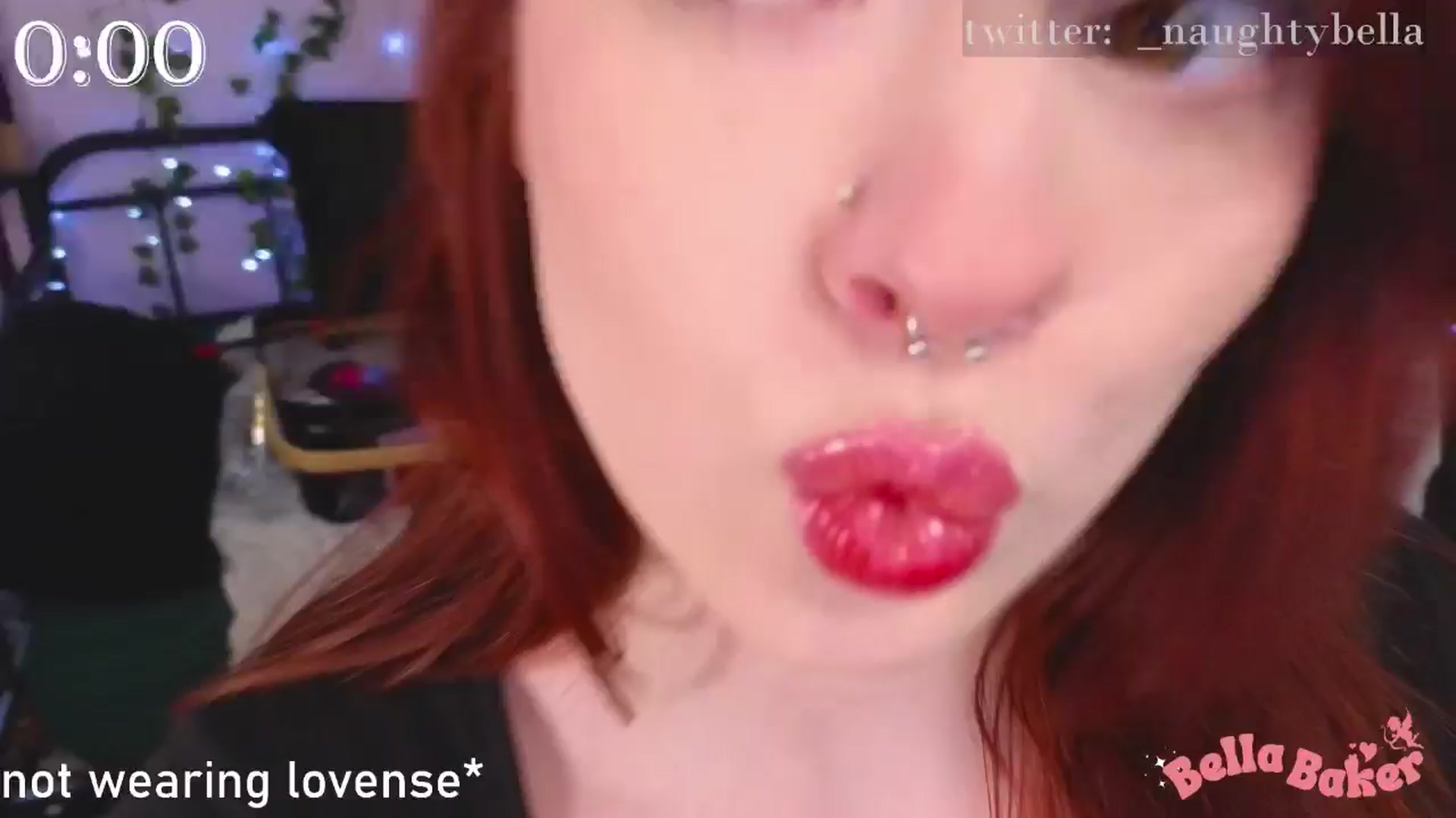 Gallery image thumbnail from naughtybella_'s myfreecams stream on, 11/18/2024, 19:15 image 3 of 20