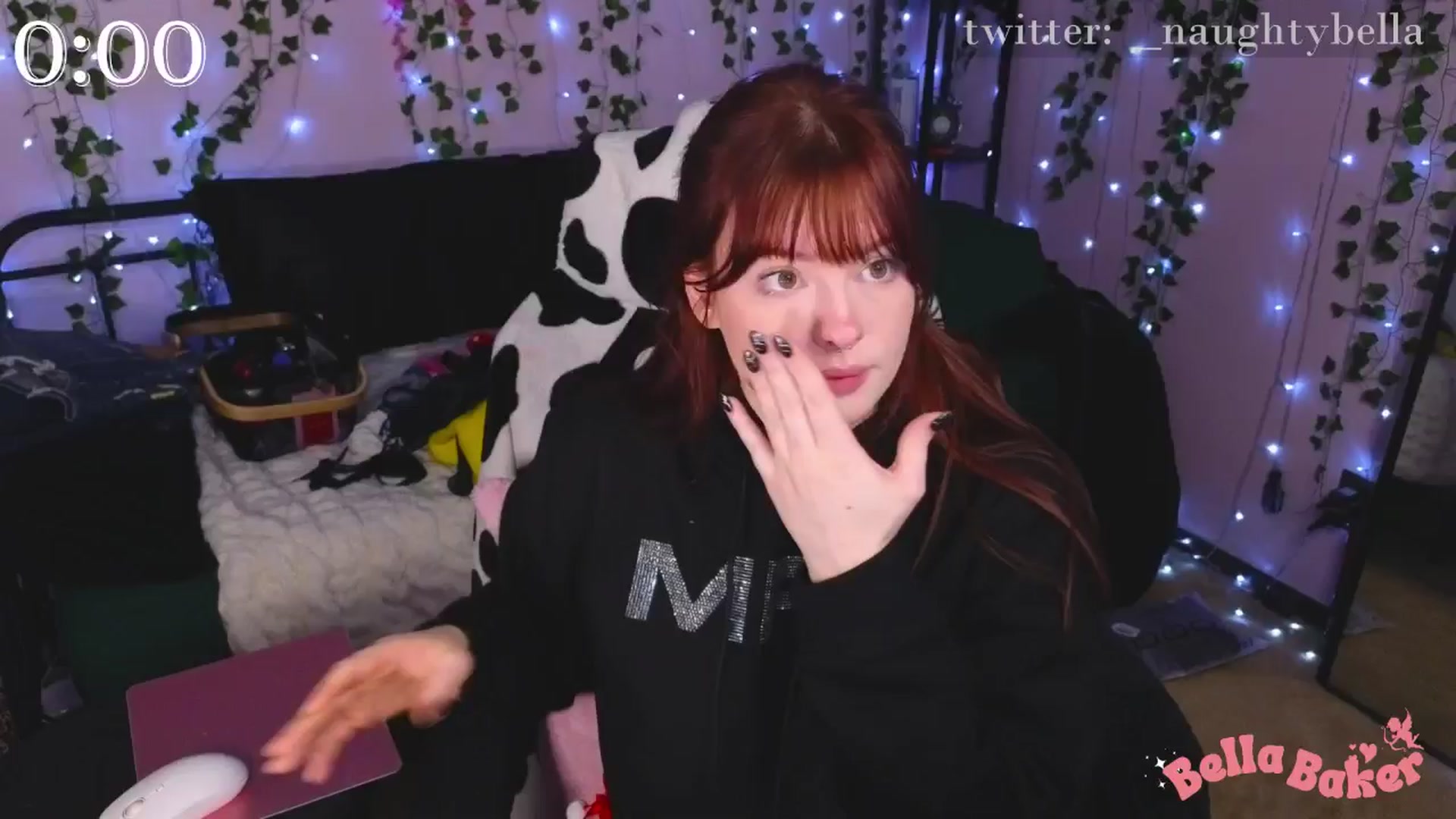 Gallery image thumbnail from naughtybella_'s myfreecams stream on, 11/21/2024, 02:10 image 19 of 20