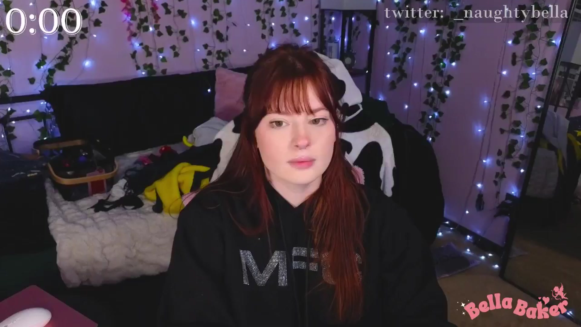 Gallery image thumbnail from naughtybella_'s myfreecams stream on, 11/21/2024, 02:10 image 7 of 20
