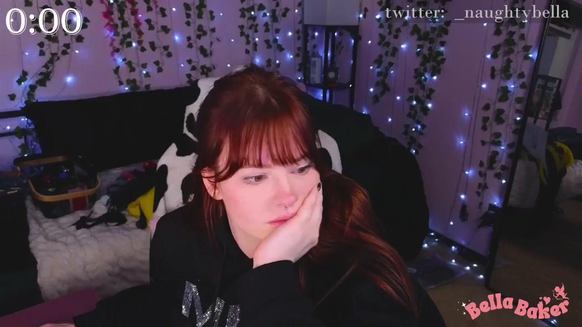 Gallery image thumbnail from naughtybella_'s myfreecams stream on, 11/21/2024, 02:10 image 18 of 20