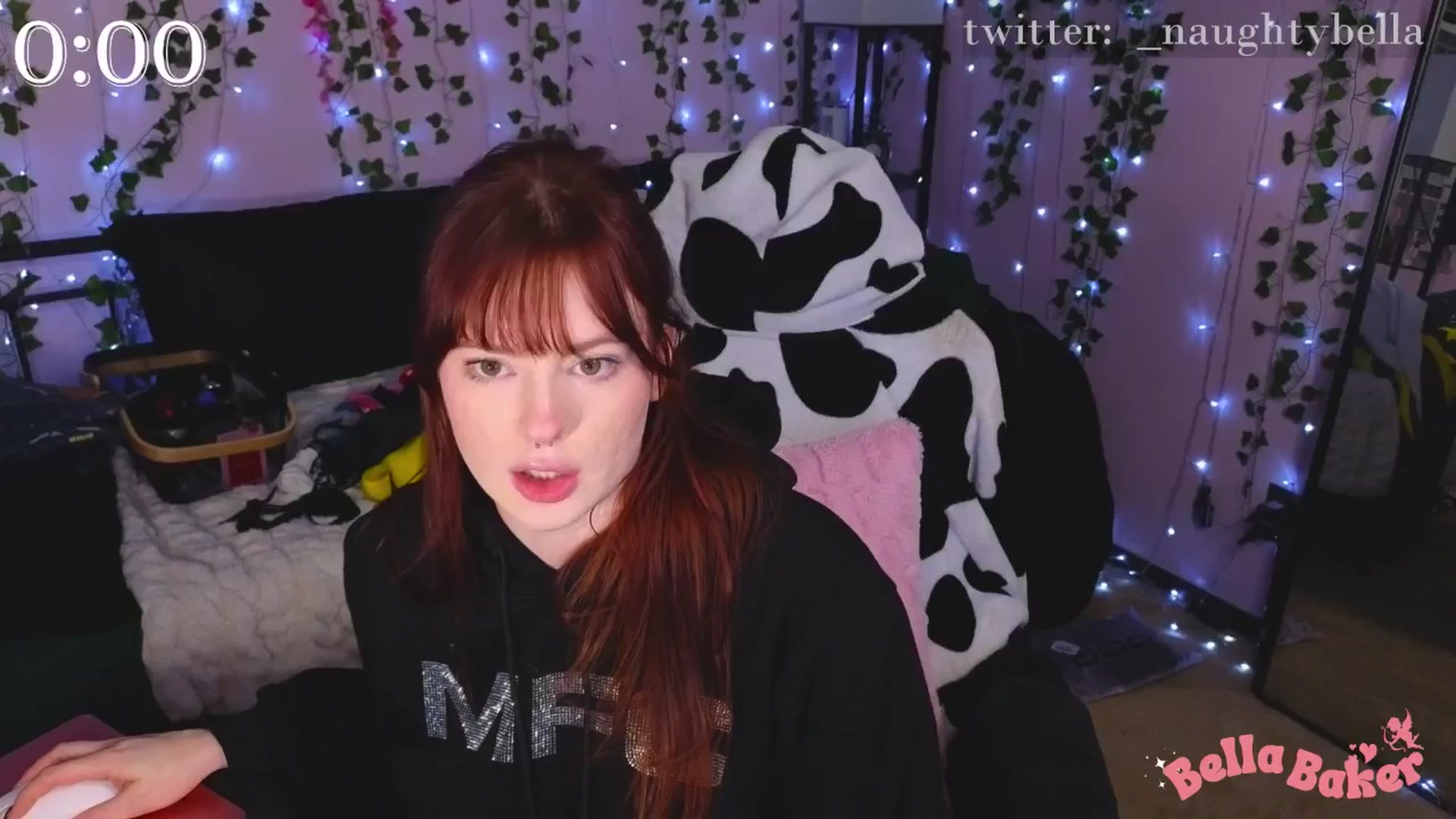 Gallery image thumbnail from naughtybella_'s myfreecams stream on, 11/21/2024, 02:10 image 6 of 20