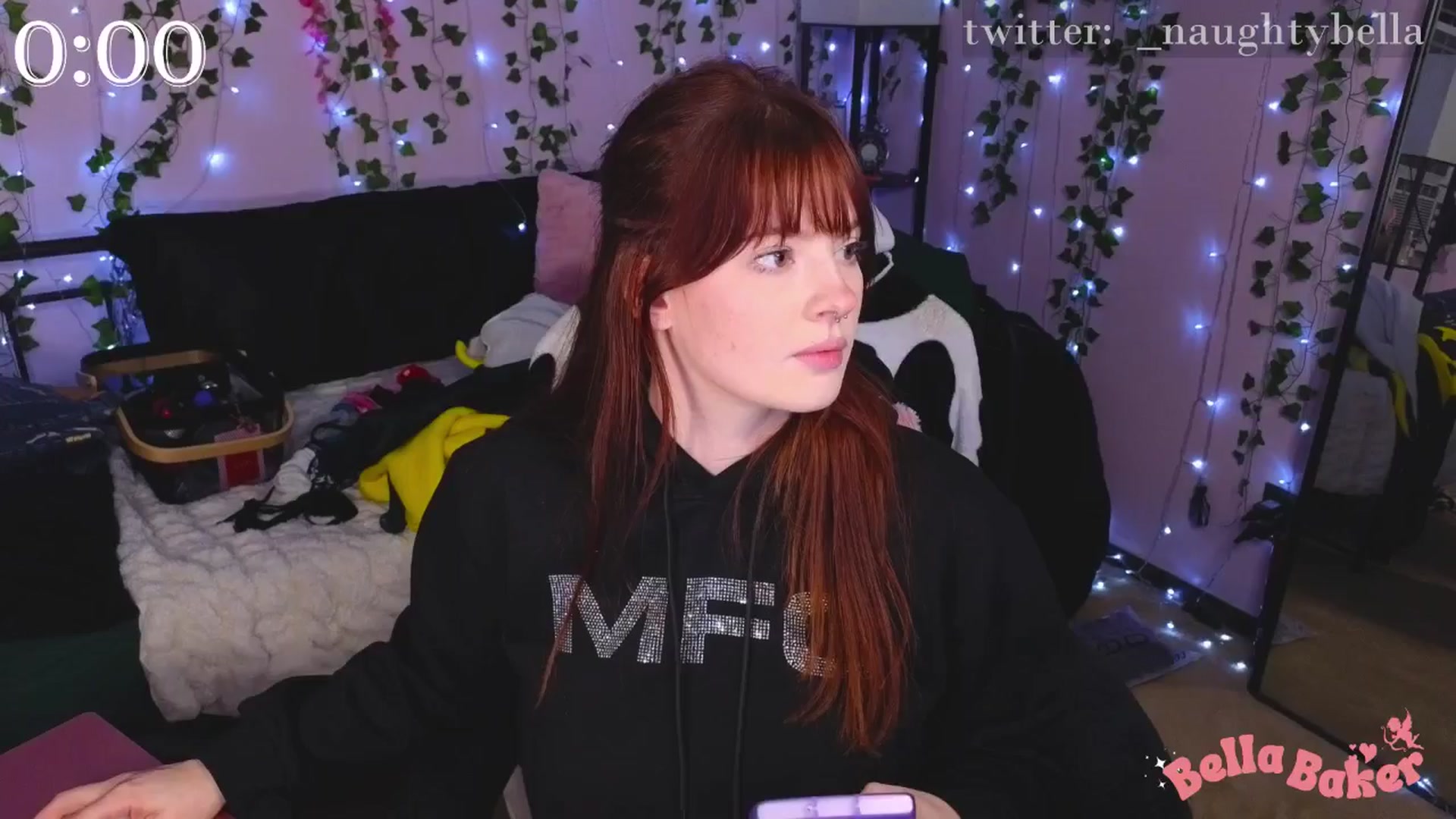 Gallery image thumbnail from naughtybella_'s myfreecams stream on, 11/21/2024, 02:10 image 12 of 20