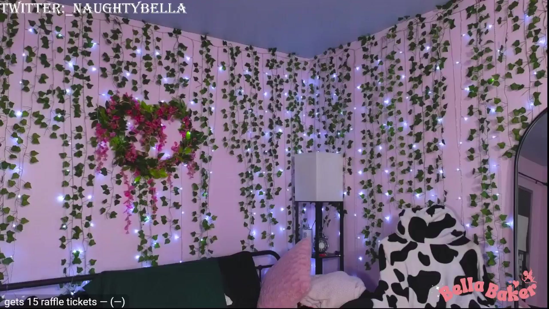 Gallery image thumbnail from naughtybella_'s myfreecams stream on, 12/11/2024, 01:12 image 1 of 20