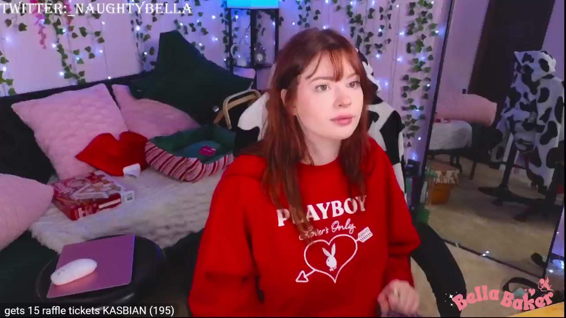 Gallery image thumbnail from naughtybella_'s myfreecams stream on, 12/19/2024, 20:56 image 1 of 20