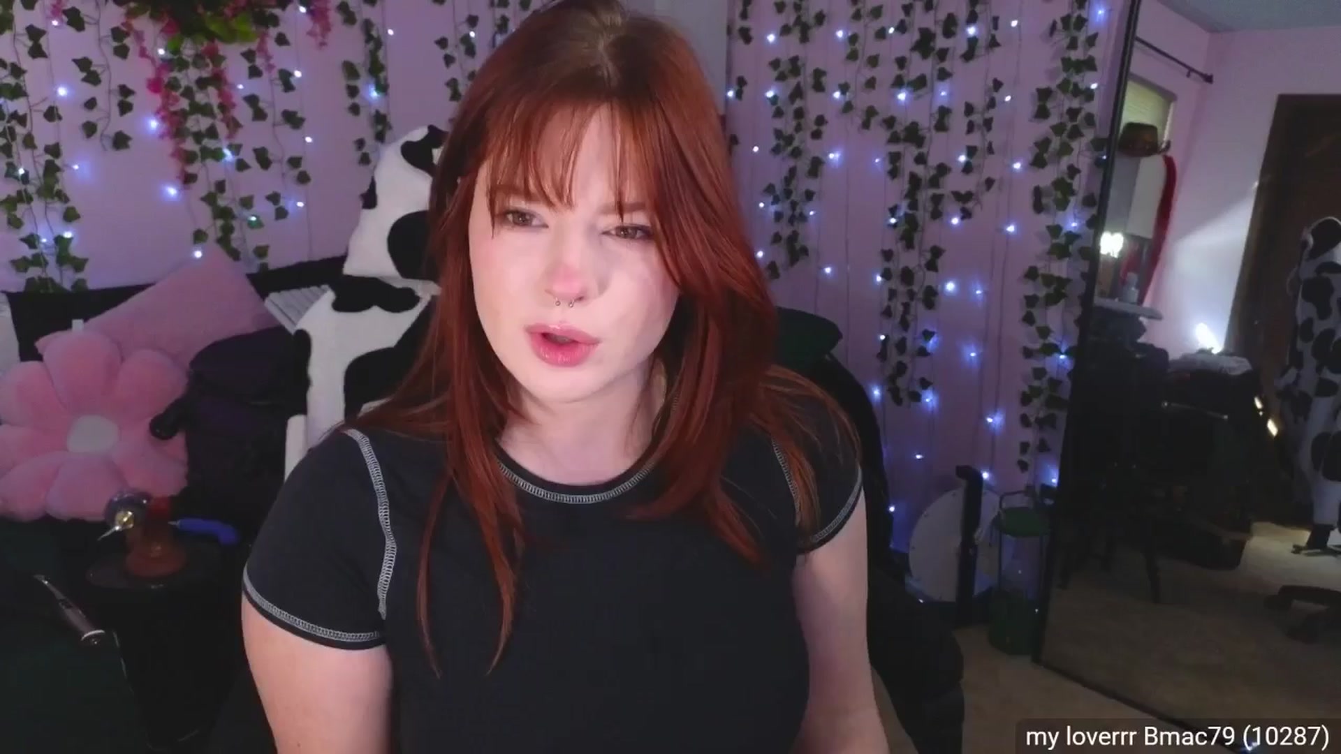 Gallery image thumbnail from naughtybella_'s myfreecams stream on, 03/17/2025, 16:19 image 5 of 20
