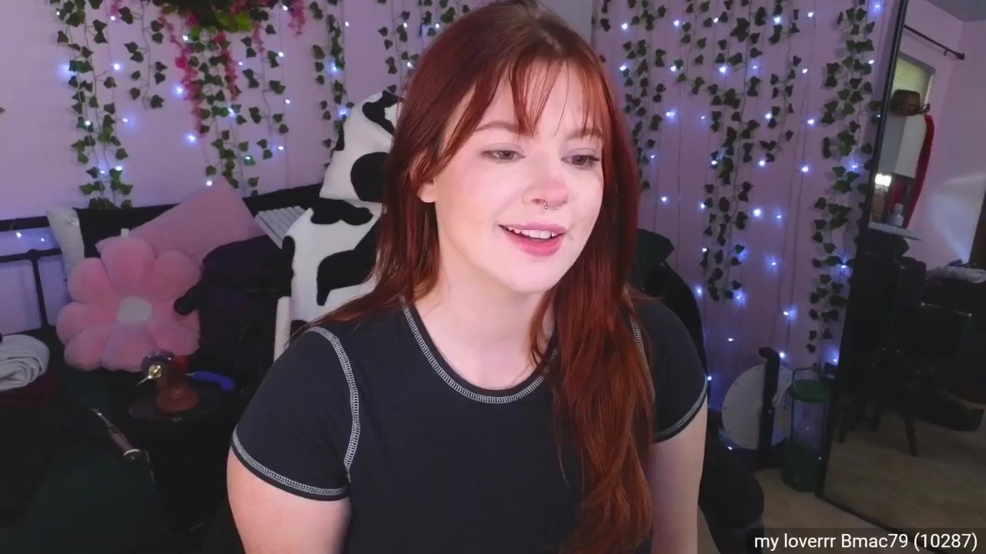 Gallery image thumbnail from naughtybella_'s myfreecams stream on, 03/17/2025, 16:19 image 10 of 20