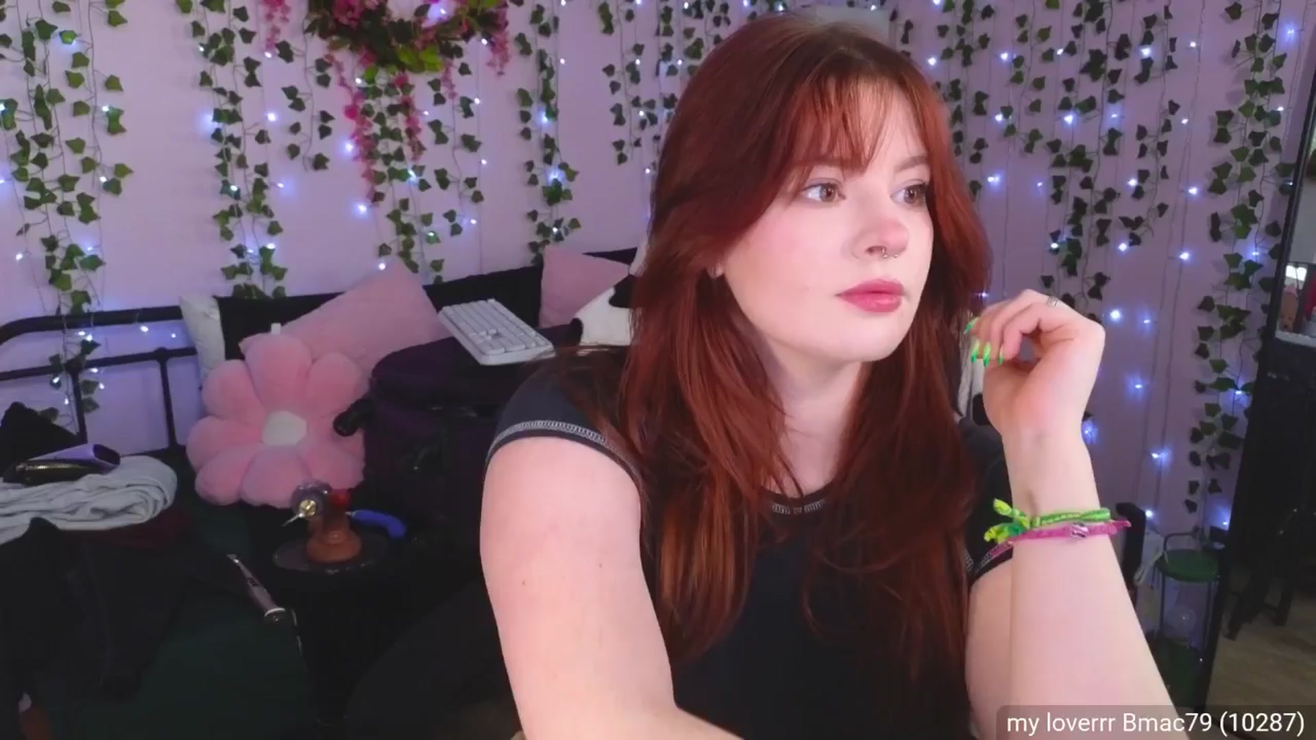 Gallery image thumbnail from naughtybella_'s myfreecams stream on, 03/17/2025, 16:19 image 18 of 20