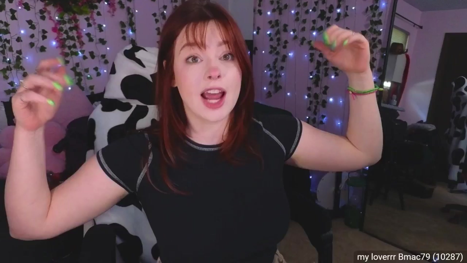 Gallery image thumbnail from naughtybella_'s myfreecams stream on, 03/17/2025, 16:19 image 8 of 20