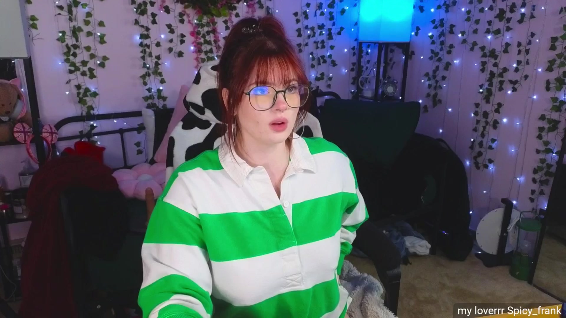 Gallery image thumbnail from naughtybella_'s myfreecams stream on, 04/07/2025, 18:08 image 8 of 20