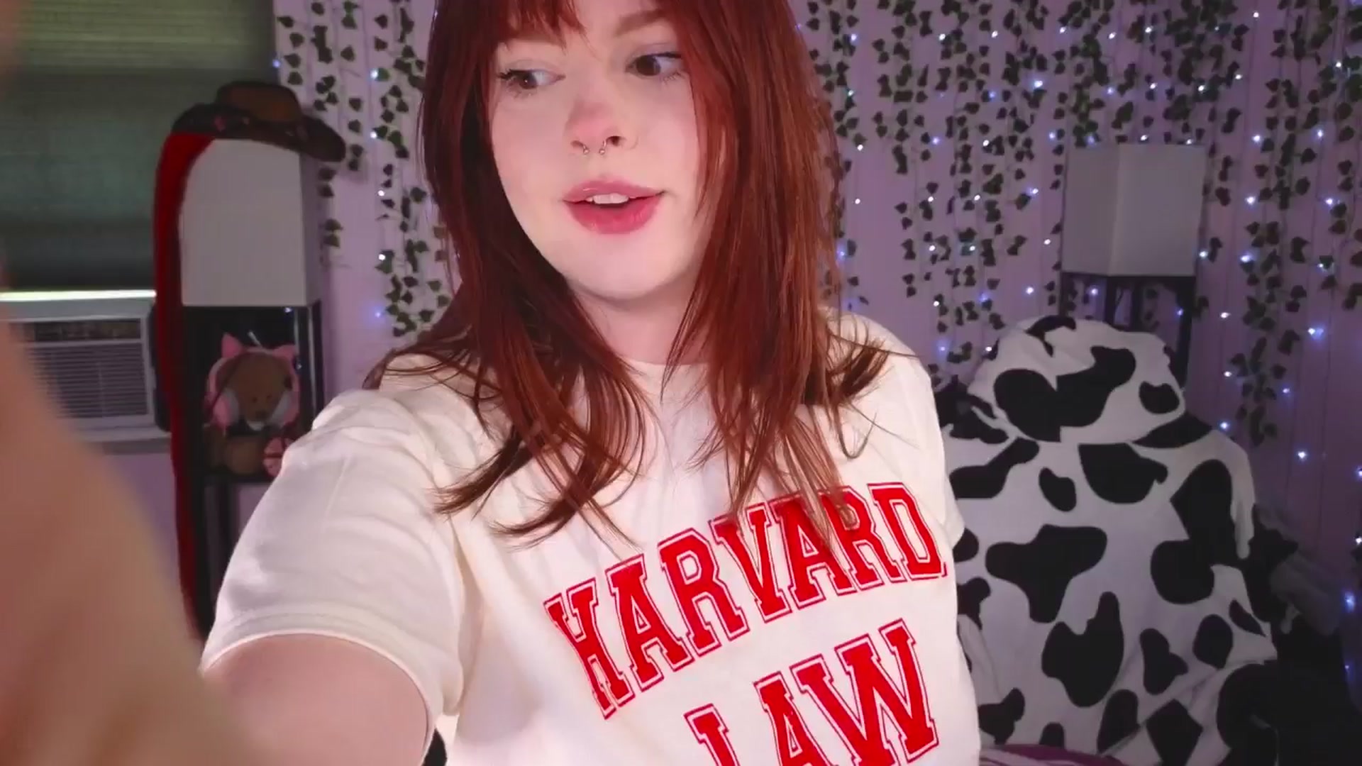 Gallery image thumbnail from naughtybella_'s myfreecams stream on, 04/19/2025, 16:53 image 6 of 20