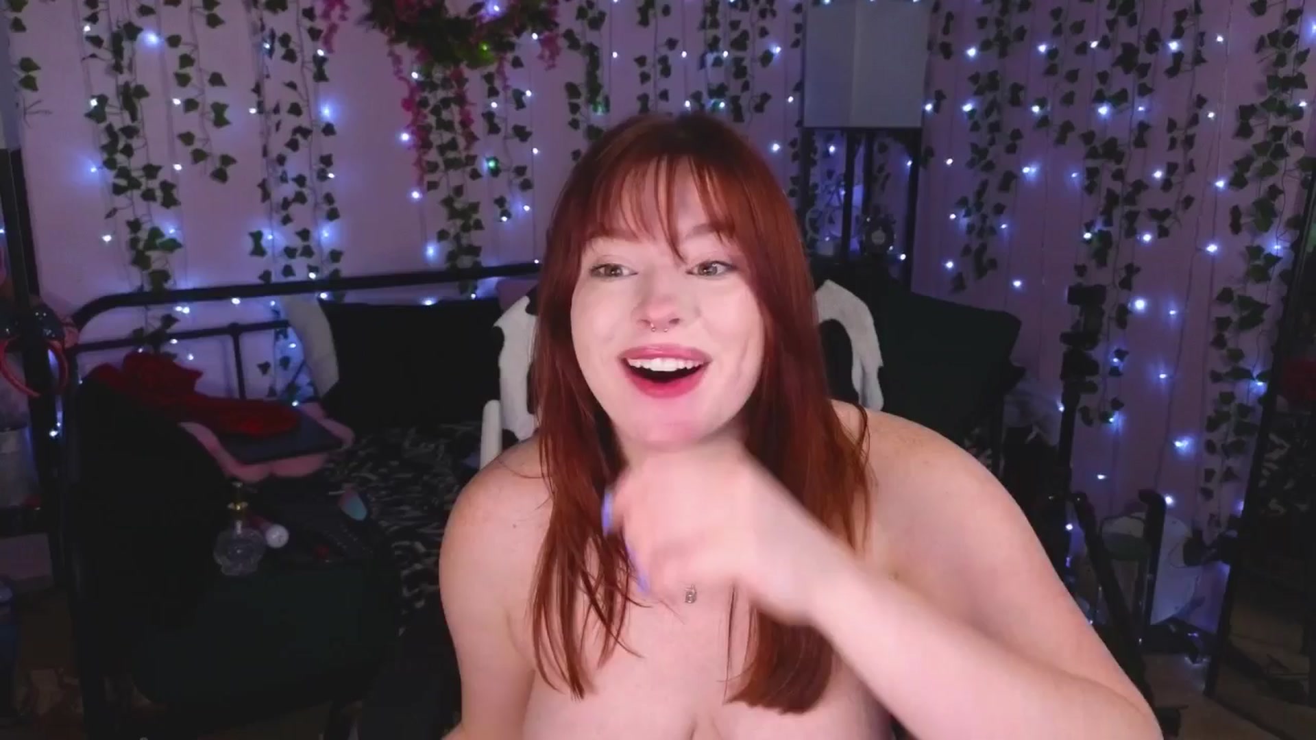 Gallery image thumbnail from naughtybella_'s myfreecams stream on, 04/29/2025, 24:52 image 12 of 20