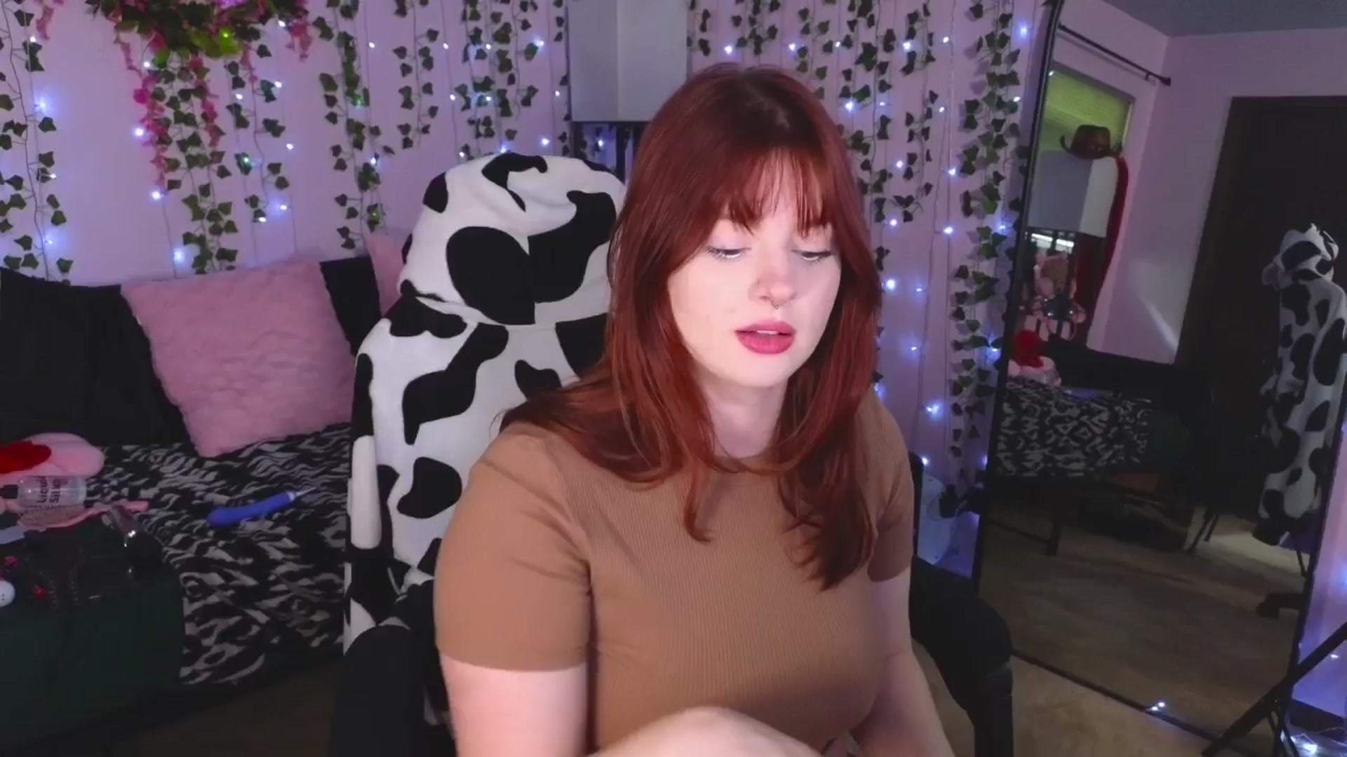Gallery image thumbnail from naughtybella_'s myfreecams stream on, 04/30/2025, 17:44 image 1 of 20