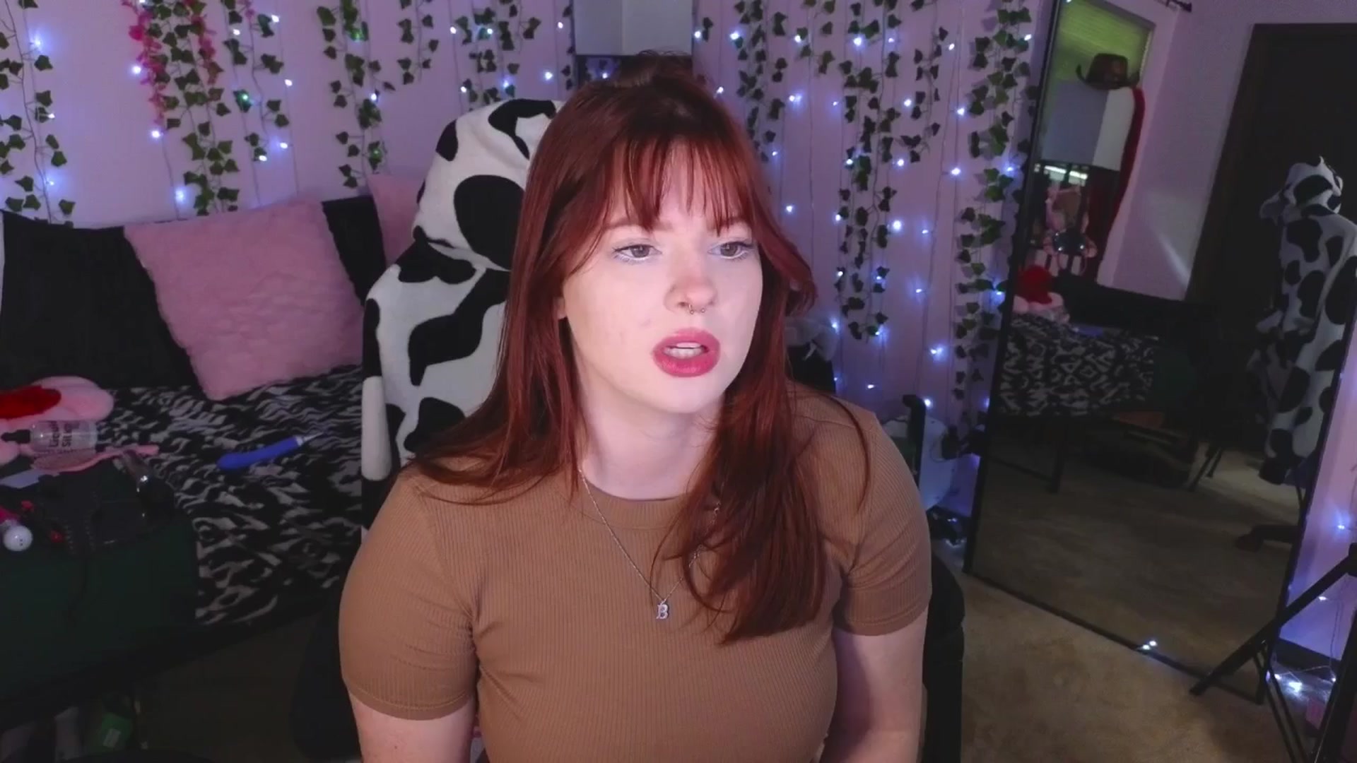 Gallery image thumbnail from naughtybella_'s myfreecams stream on, 04/30/2025, 17:44 image 9 of 20