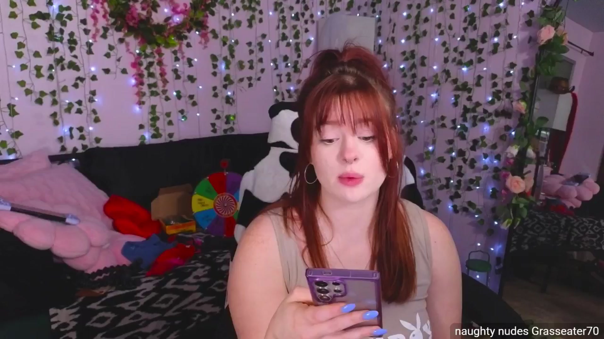 Gallery image thumbnail from naughtybella_'s myfreecams stream on, 05/03/2025, 17:26 image 19 of 20