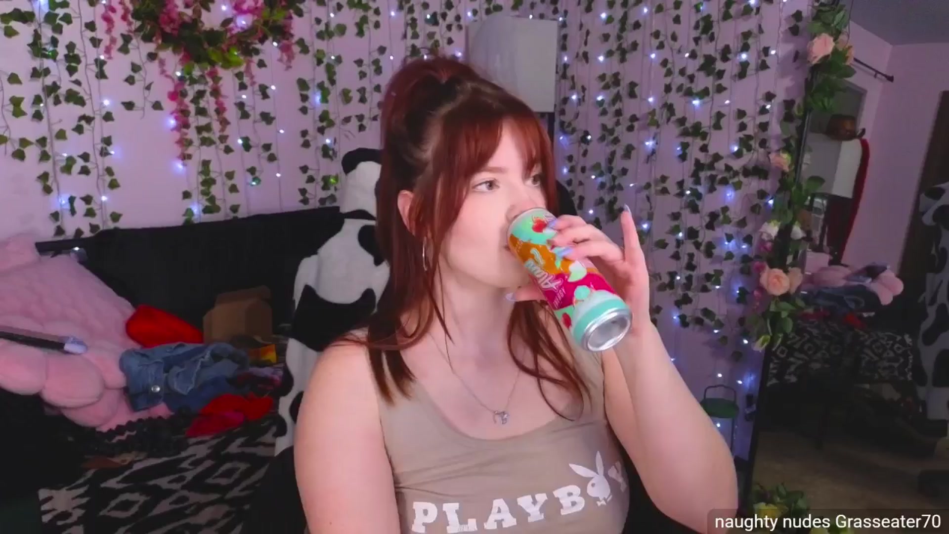 Gallery image thumbnail from naughtybella_'s myfreecams stream on, 05/03/2025, 17:26 image 7 of 20