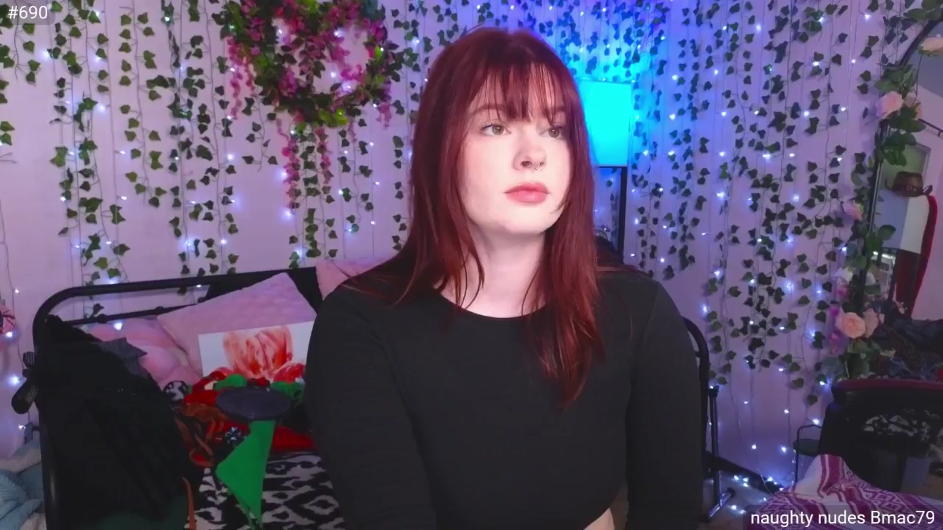 Gallery image thumbnail from naughtybella_'s myfreecams stream on, 05/13/2025, 17:45 image 8 of 20
