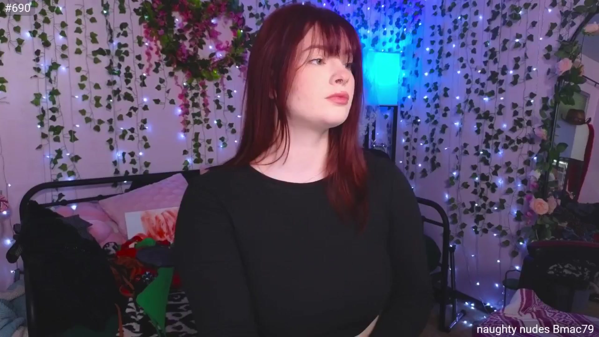 Gallery image thumbnail from naughtybella_'s myfreecams stream on, 05/13/2025, 17:45 image 5 of 20
