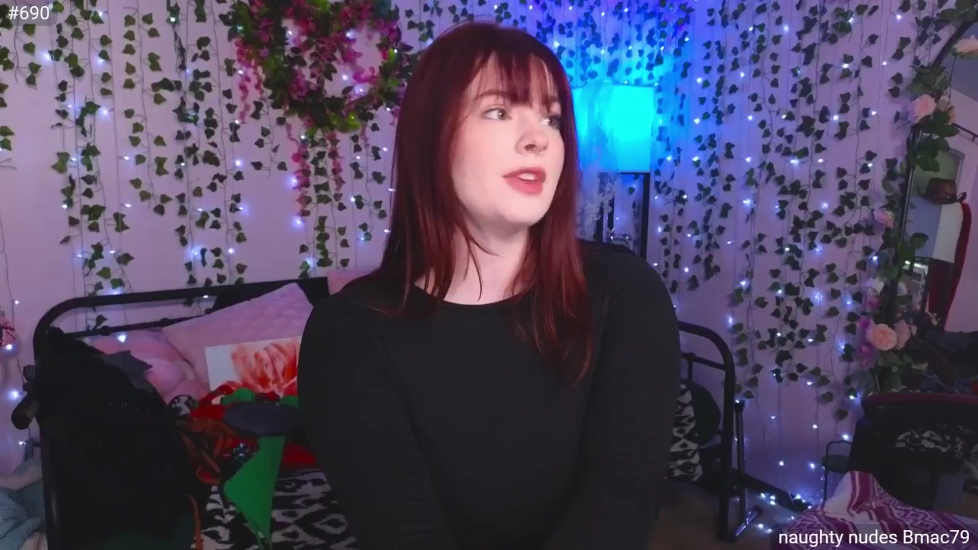 Gallery image thumbnail from naughtybella_'s myfreecams stream on, 05/13/2025, 17:45 image 6 of 20