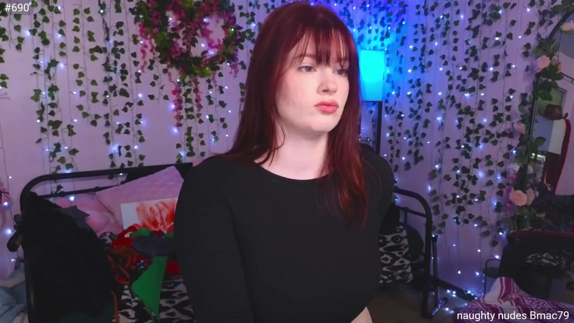 Gallery image thumbnail from naughtybella_'s myfreecams stream on, 05/13/2025, 17:45 image 7 of 20