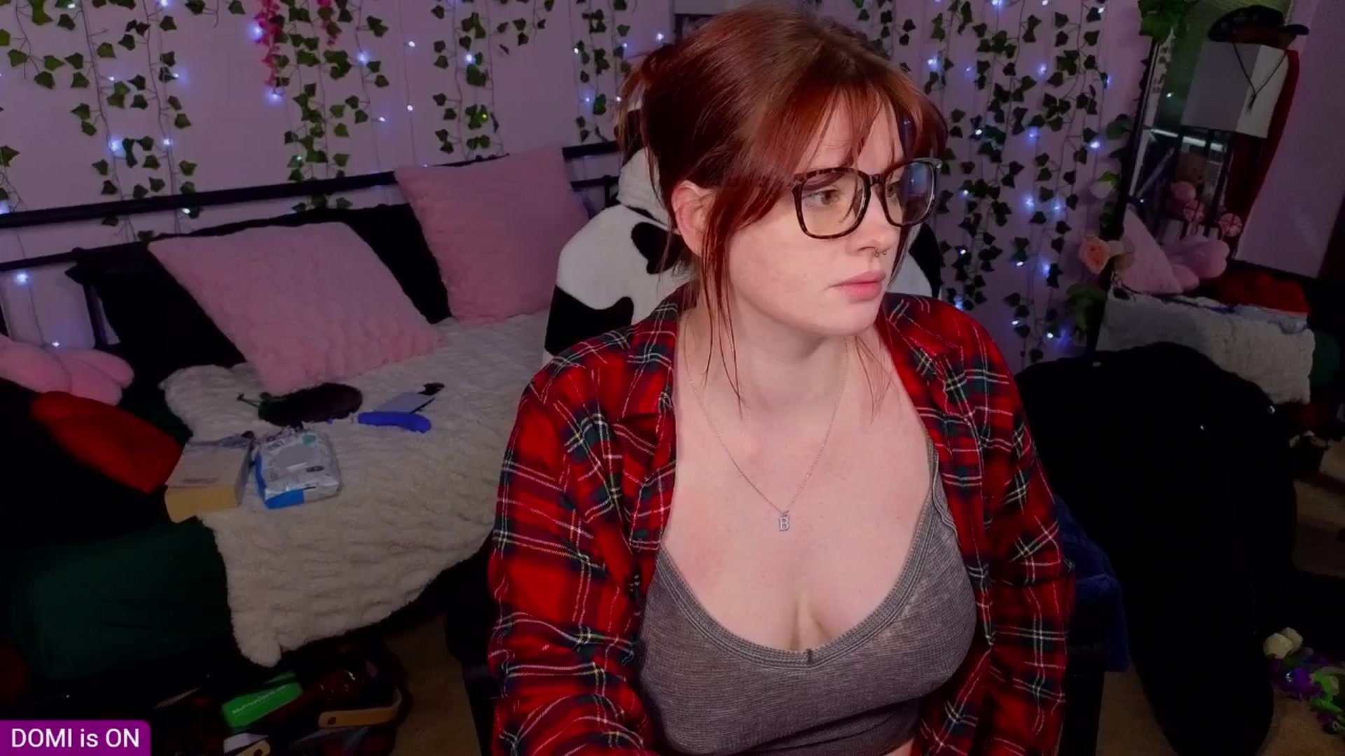 Gallery image thumbnail from naughtybella_'s myfreecams stream on, 08/02/2025, 16:21 image 2 of 20
