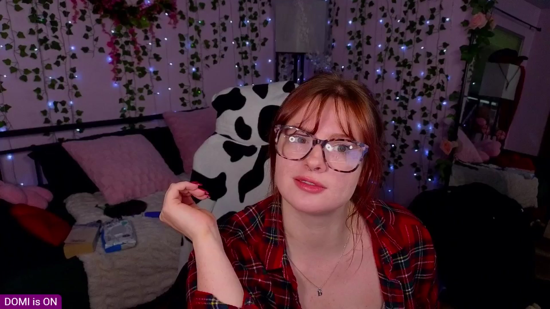 Gallery image thumbnail from naughtybella_'s myfreecams stream on, 08/02/2025, 16:21 image 19 of 20