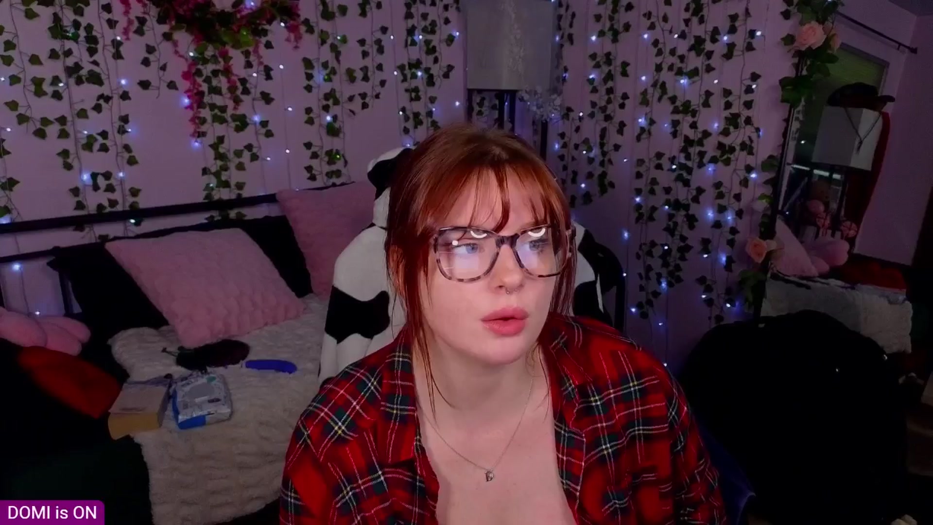 Gallery image thumbnail from naughtybella_'s myfreecams stream on, 08/02/2025, 16:21 image 20 of 20