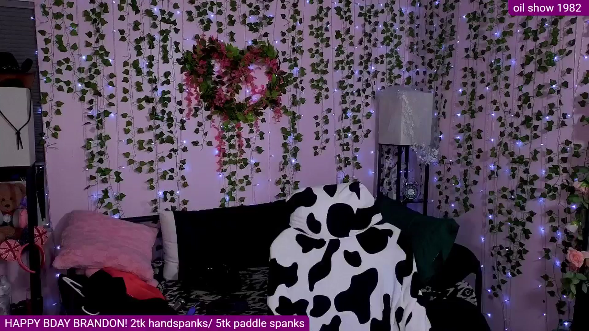Gallery image thumbnail from naughtybella_'s myfreecams stream on, 08/19/2025, 02:54 image 2 of 20