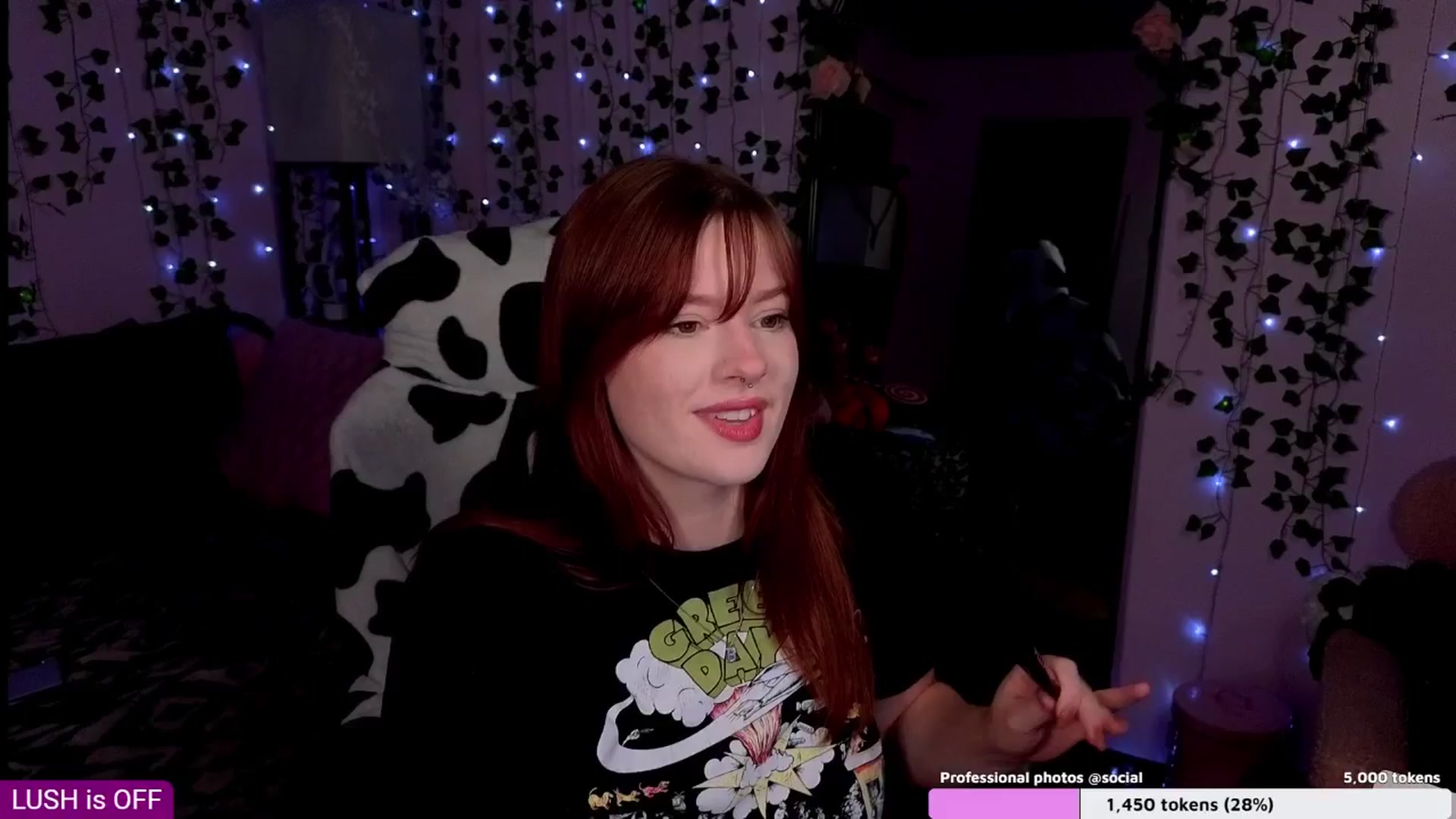 Gallery image thumbnail from naughtybella_'s myfreecams stream on, 08/29/2025, 01:45 image 2 of 20