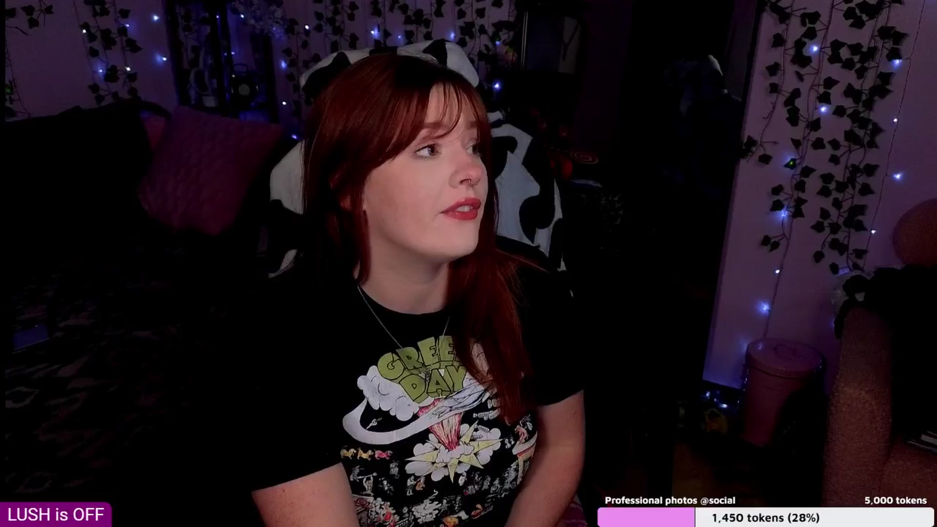 Gallery image thumbnail from naughtybella_'s myfreecams stream on, 08/29/2025, 01:45 image 14 of 20