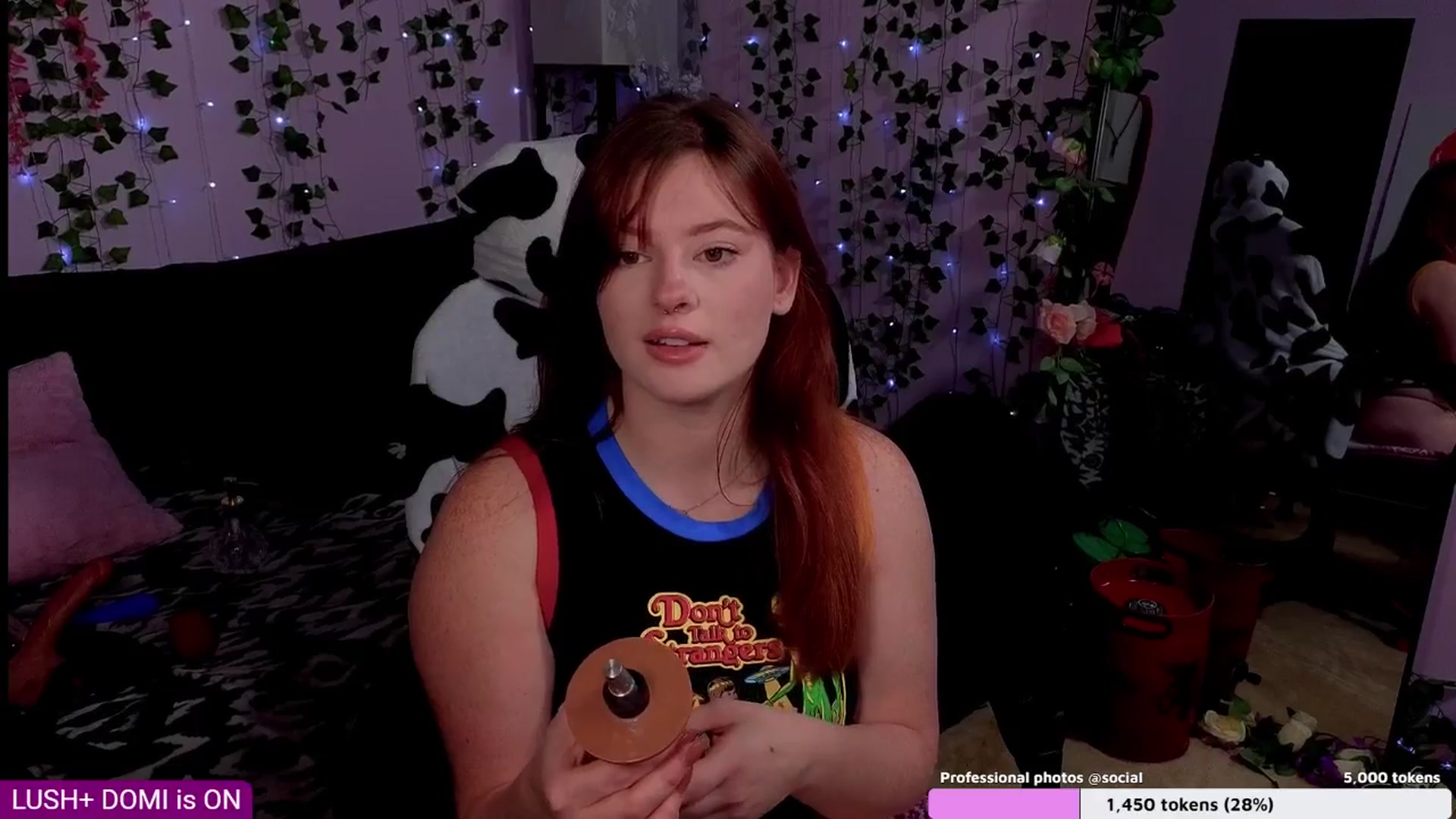 Gallery image thumbnail from naughtybella_'s myfreecams stream on, 09/06/2025, 17:26 image 13 of 20