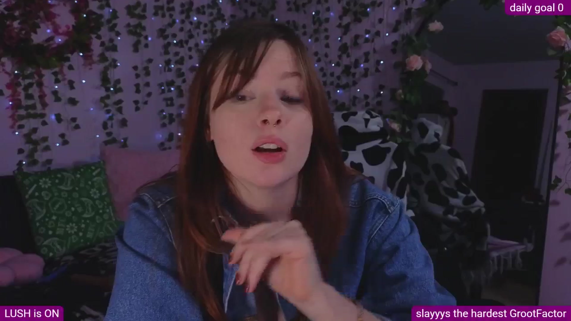 Gallery image thumbnail from naughtybella_'s myfreecams stream on, 11/19/2025, 04:33 image 16 of 20