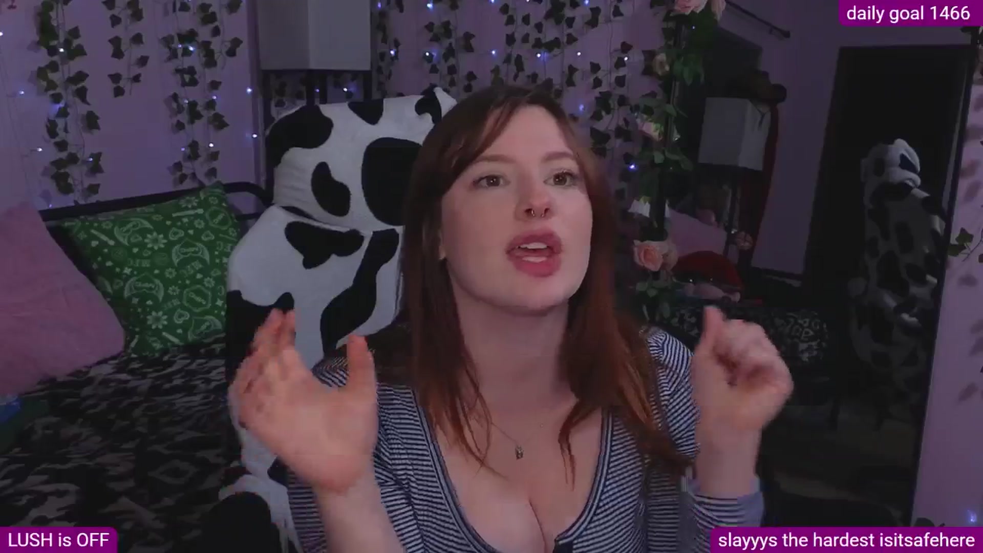 Gallery image thumbnail from naughtybella_'s myfreecams stream on, 11/26/2025, 03:14 image 15 of 20