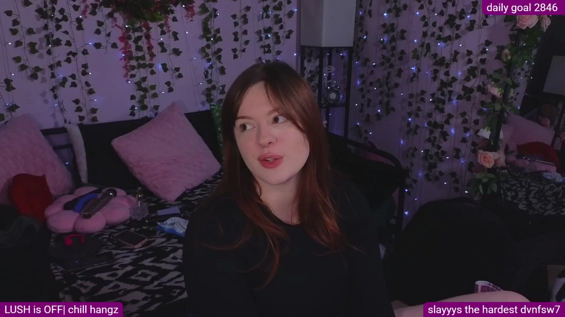 Gallery image thumbnail from naughtybella_'s myfreecams stream on, 11/29/2025, 04:46 image 2 of 20