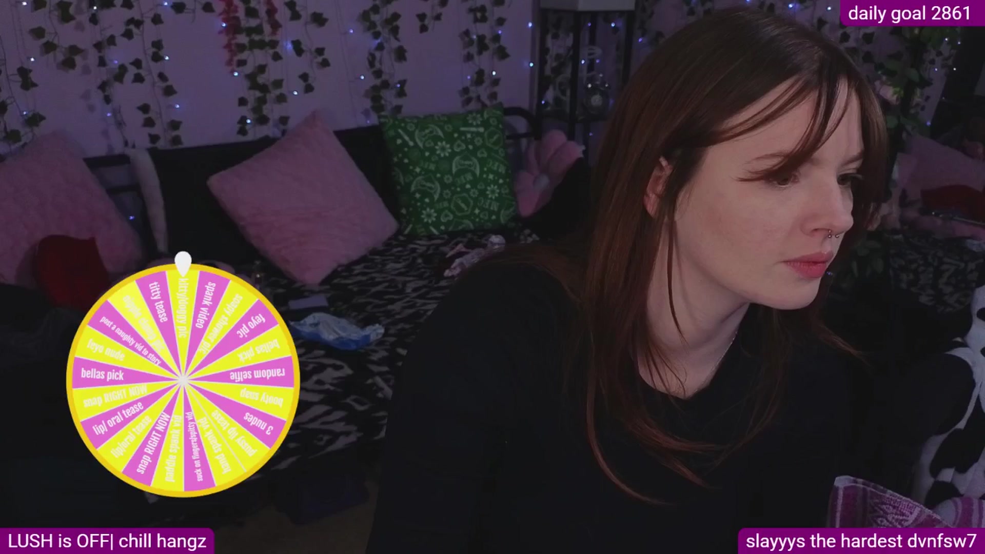Gallery image thumbnail from naughtybella_'s myfreecams stream on, 11/29/2025, 04:46 image 1 of 20