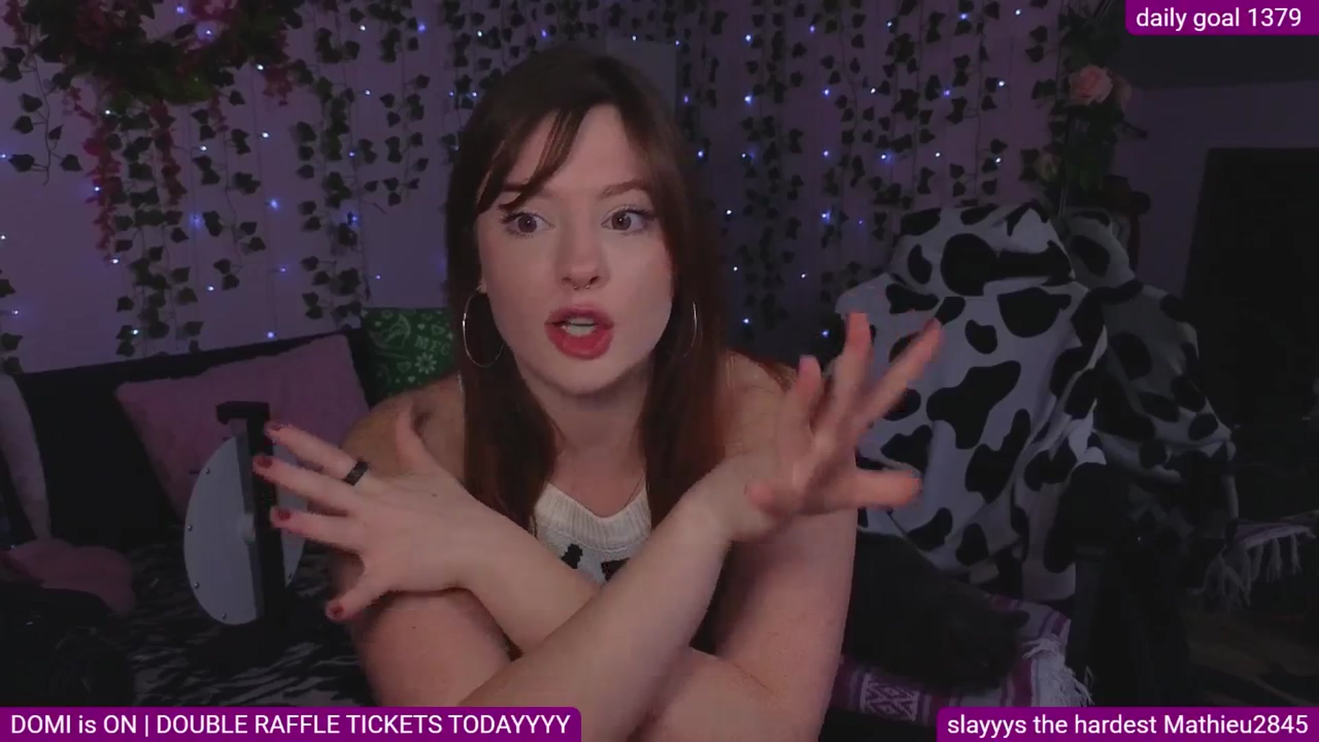 Gallery image thumbnail from naughtybella_'s myfreecams stream on, 12/03/2025, 01:28 image 7 of 20