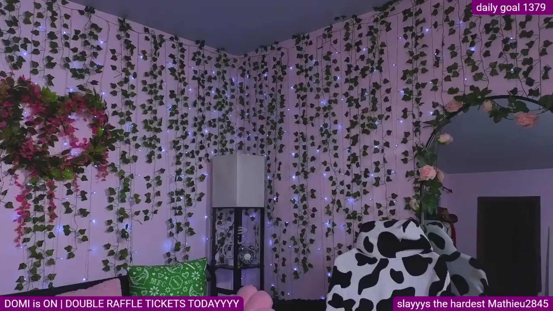 Gallery image thumbnail from naughtybella_'s myfreecams stream on, 12/03/2025, 01:28 image 3 of 20