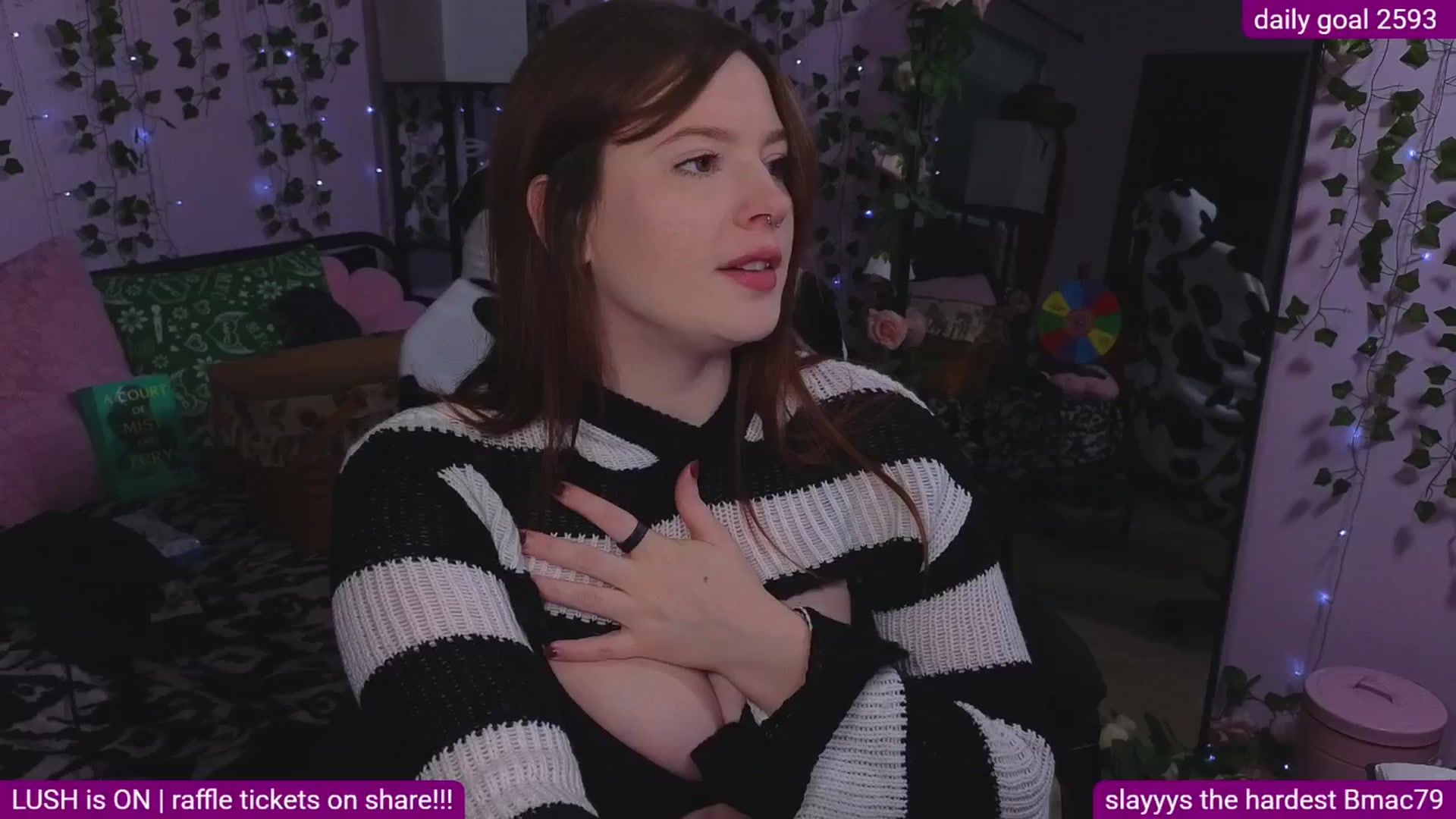 Gallery image thumbnail from naughtybella_'s myfreecams stream on, 12/06/2025, 20:46 image 3 of 20
