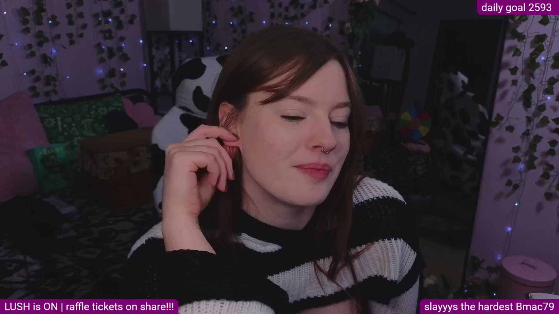 Gallery image thumbnail from naughtybella_'s myfreecams stream on, 12/06/2025, 20:46 image 5 of 20