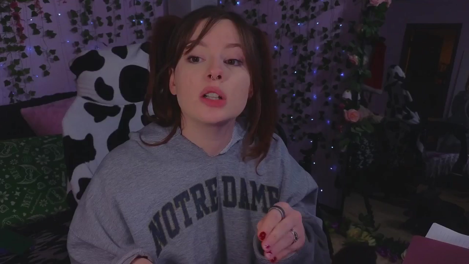Gallery image thumbnail from naughtybella_'s myfreecams stream on, 01/22/2026, 04:43 image 16 of 20