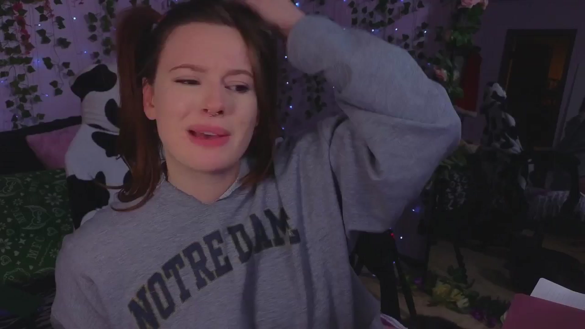 Gallery image thumbnail from naughtybella_'s myfreecams stream on, 01/22/2026, 04:43 image 17 of 20
