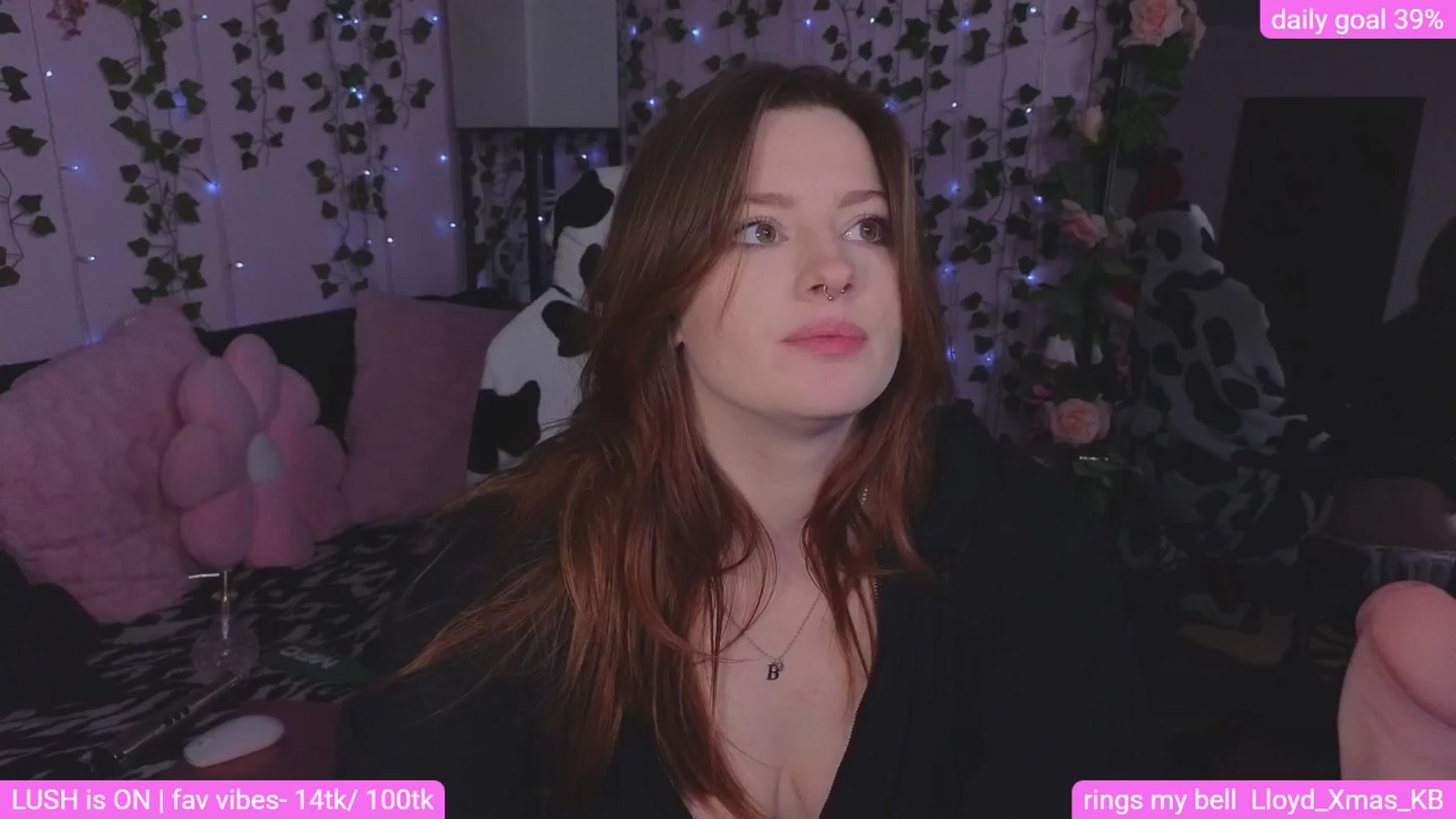 Gallery image thumbnail from naughtybella_'s myfreecams stream on, 03/19/2026, 02:37 image 17 of 20